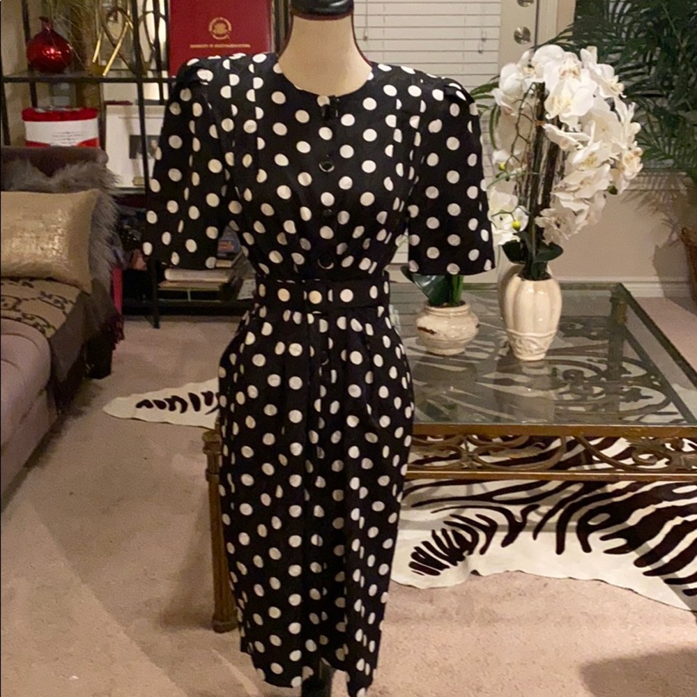 230 B/W vintage belted dress